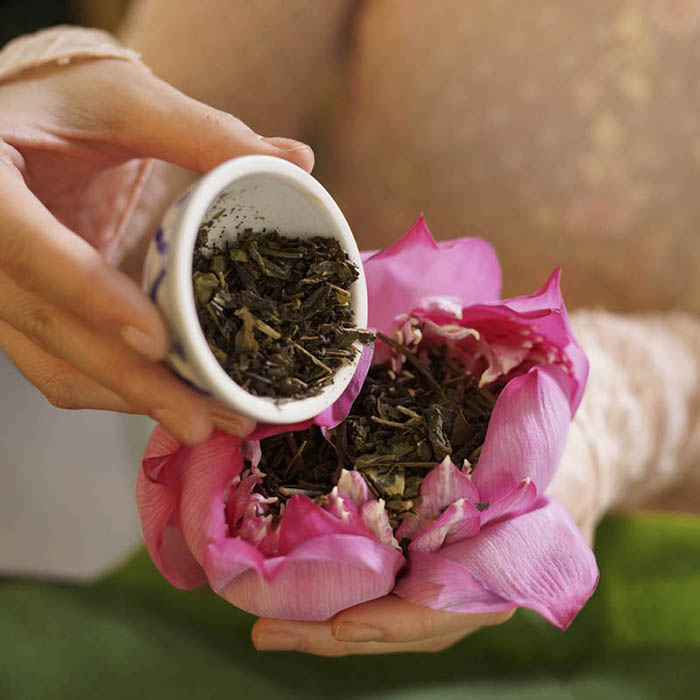 trà ướp hoa sen là nét riêng văn hóa trà của người việt nam